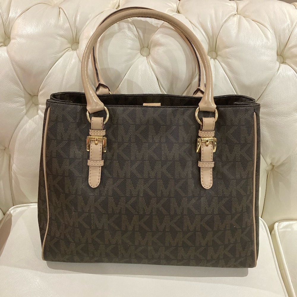 Michael Kors Leather Bag with Shoulder Straps